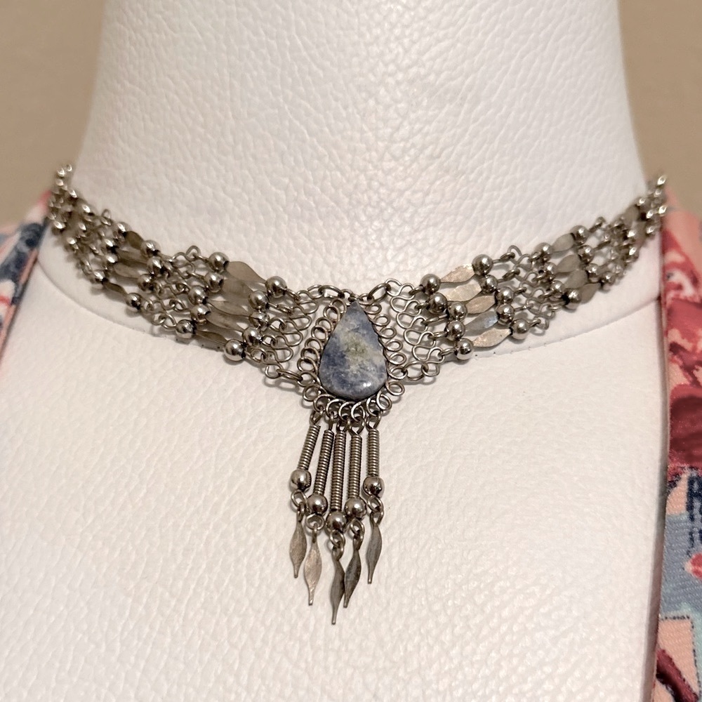 Stunning silver choker style necklace. Perfect accent piece for any outfit! - Picture 2 of 11